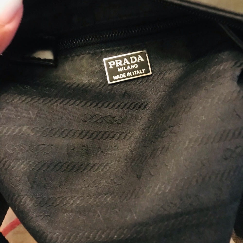 PRADA - Picture 8 of 11